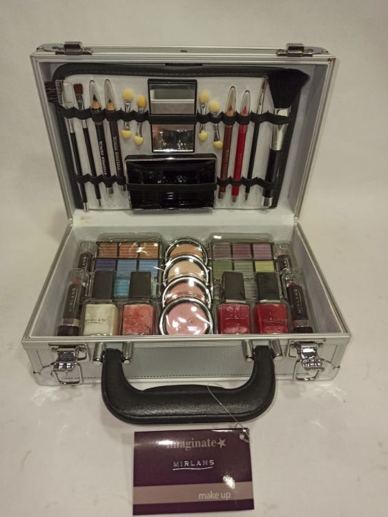 Imagen de Maletín Maquillaje Mirlans Plata