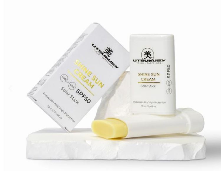 Imagen de Shine Sun Cream Utsukusy Stick en crema 15 ml